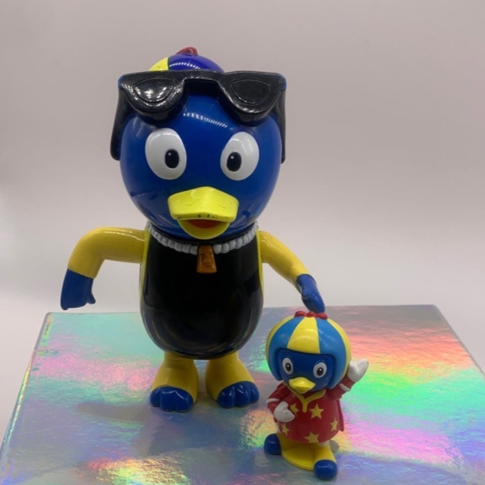 2005-06 Pablo from The Backyardigans 2 figures 6"  & 2" works/tested